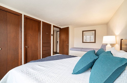 Gaylord Ski Chalet | Lakefront Home Minutes to Boyne Mountain and Downtown Gaylord