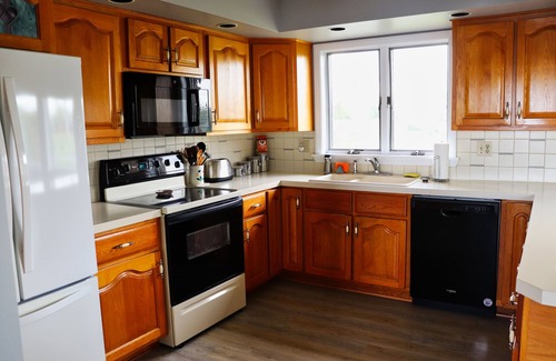 Schuyler Falls House | Lakefront Home on Lake Champlain - New lower summer rate!