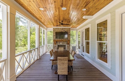 Lincolnton House | Lakefront home sleeps 16 only 35 miles to Masters