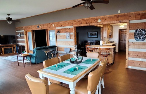Jefferson City House | Lakefront home w/free attraction tickets, amazing views, & dock