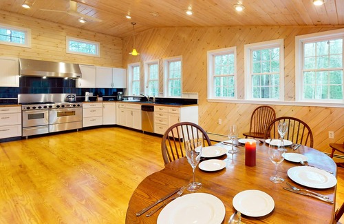 Nobleboro House | Lakefront house on Damariscotta Lake, perfect getaway