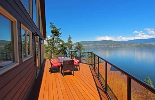 Central Okanagan House | Lakefront House, Private Luxury Dock & Boat Lift