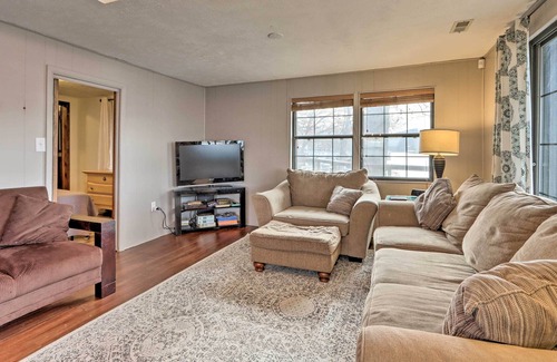 Climax Springs House | Lakefront House w/ Fire Pit, Dock & Kayak!
