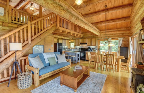 Jones Cabin | Lakefront Jones Cabin w/Private Dock & Game Room!