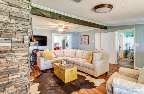 Jonesville House | Lakefront Jonesville Cabin with Dock and Fire Pit!