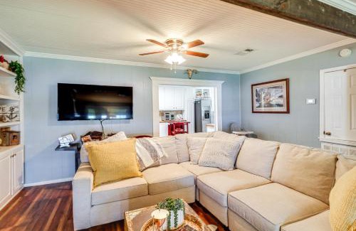 Jonesville House | Lakefront Jonesville Cabin with Dock and Fire Pit!