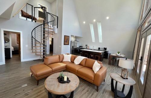 Seneca House | Lakefront Keowee Luxury Cottages 129