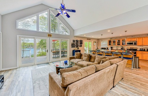 Mineral House | Lakefront Lake Anna Views, Boat Dock, Firepit, Deck