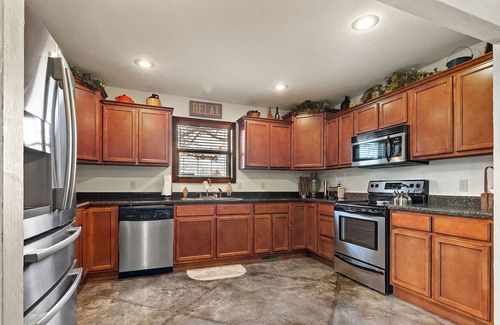Rambo Riviera House | Lakefront, Lakeviews Cedar Cabin in Rope Swing Cove- "Bear Den"!