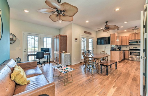 Southmont House | Lakefront Lexington House w/Spacious Deck!