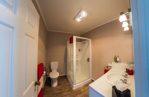 Te Anau Hotel | Lakefront Lodge