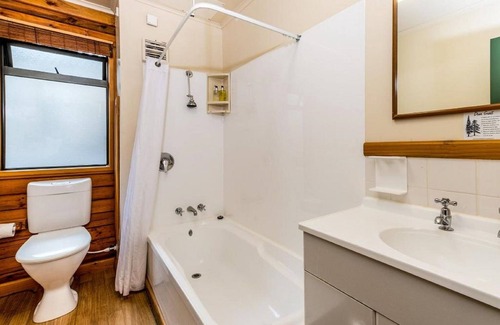 Taupo Hotel | Lakefront Lodge Taupo