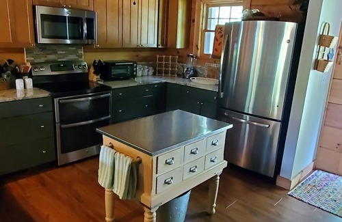 Robbinsville House | Lakefront Log Home on Spectacular Mountain Lake
