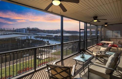 Lake Ozark Apartment | Lakefront Luxury Condo at The Falls