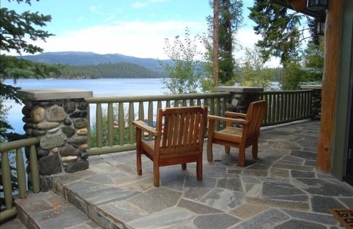 McCall Cabin | Lakefront Luxury Log Cabin on Payette Lake – Private Dock
