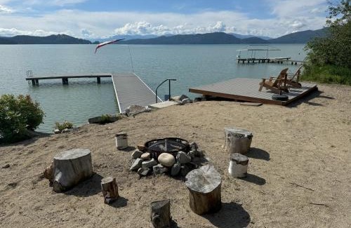 Sandpoint House | Lakefront Luxury