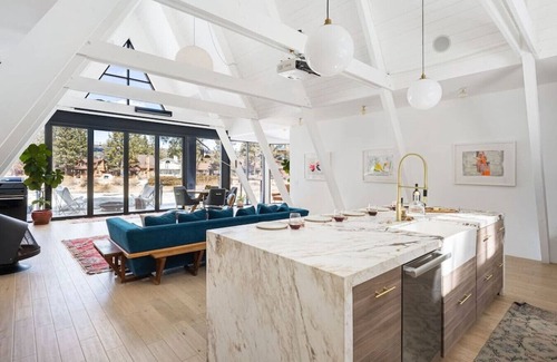 Big Bear Lake Villa | Lakefront Modern A Frame