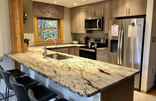 Brevard Cottage | Lakefront Mountain Retreat-WiFi,Pets,Pool,Pickleball,Golf,Tennis