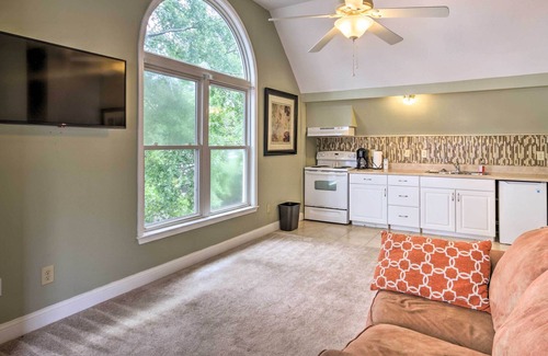 Gilbert House | Lakefront Oasis with Deck & Outdoor Kitchen!