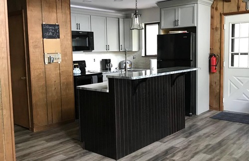 Lakeville Ski Chalet | Lakefront on Wallenpaupack with Hot Tub - Pet Friendly