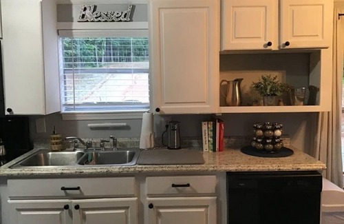 Milledgeville House | Lakefront Property nFish, Cook and EAT!nSwim, Float, Relax