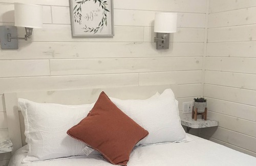 Steele Creek House | Lakefront Property Two Bedroom Cabin #32 at Long Cove Resort by Redawning