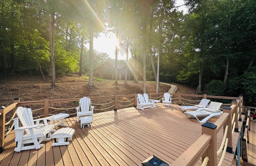 Troutman House | -Lakefront Relaxing Retreat-