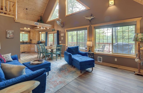 Brill Cabin | Lakefront Retreat: Deck, Grill & Private Dock!