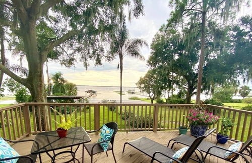 Sebring Cottage | Lakefront retreat for the ultimate sunsets and relaxation.