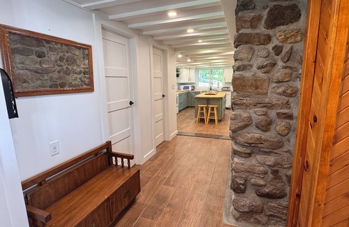 Schuyler Falls Cabin | Lakefront retreat in Willsboro - 6 bedrooms, 5 bathrooms