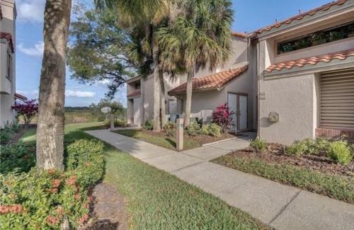 Winter Haven House | Lakefront Retreat In Winterset