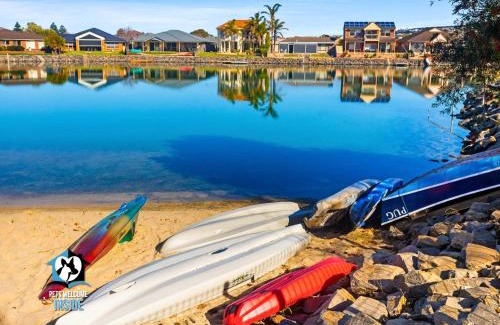 Encounter Bay House | Lakefront Retreat with Private Beach & Water Toys
