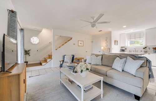 Clermont House | Lakefront Retreat w/Kayaks & Fire Pit in Clermont