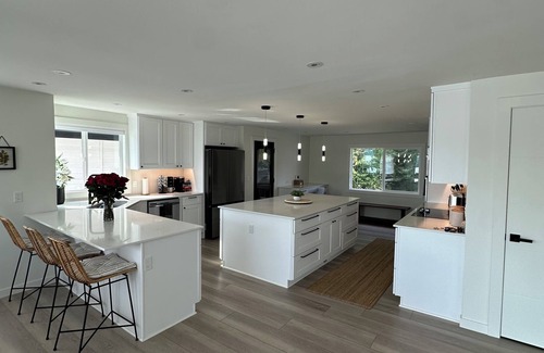 Bonney Lake House | Lakefront Retreat with Private Dock's, Stunning Views, fireplaces and hot tub!