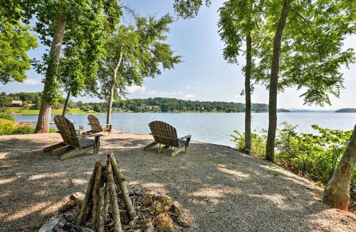 Rutledge House | Lakefront Rutledge Home with Fire Pit and Private Dock