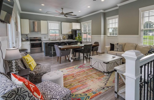 Clairfield House | Lakefront Sharps Chapel Retreat w/Boat Dock!