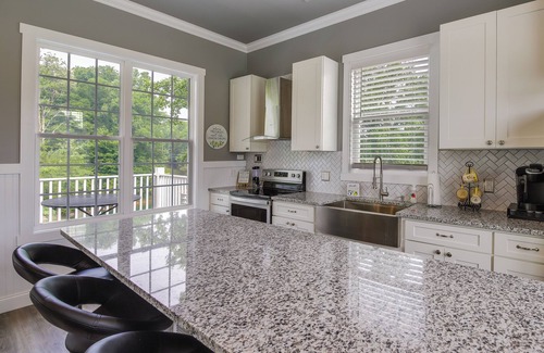 Clairfield House | Lakefront Sharps Chapel Retreat w/Boat Dock!