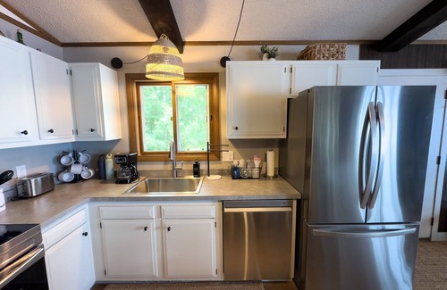 Iron River Cabin | Lakefront Stay w/ATV Trail Access -Trailer Parking