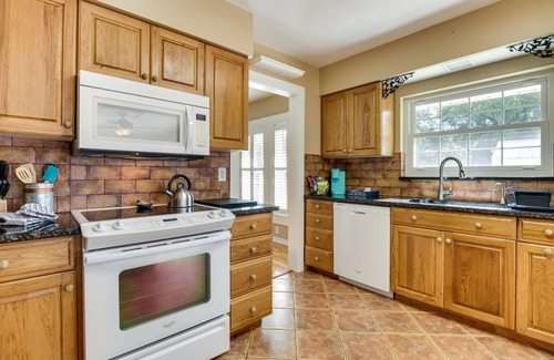 Tavares House | Lakefront Tavares Home w/Deck, Patio & Dock!