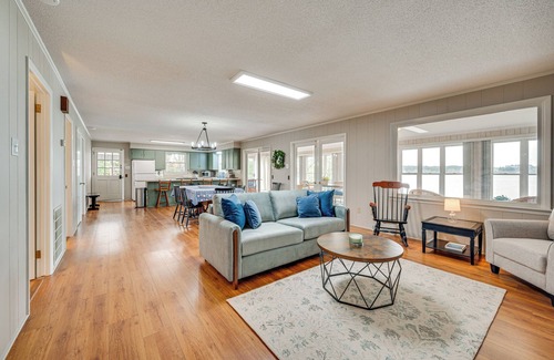 Troutman House | Lakefront Troutman House w/Spectacular Sunsets!