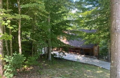 Big Creek House | Lakefront Vacation Home, Covered Dock, Located in Big Creek