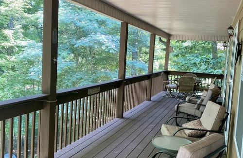Big Creek House | Lakefront Vacation Home, Covered Dock, Located in Big Creek