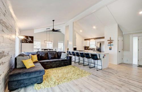 Camdenton House | Lakefront Vacation Rental with Dock and Views!