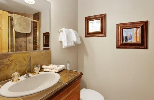 Big Bear Lake House | Lakefront village castle #2312