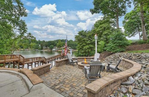 Sherrills Ford House | Lakefront w Private Dock Hot Tub Pontoon Rental Butler Bliss by AvantStay