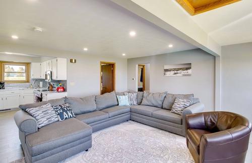 Winneconne House | Lakefront Winneconne Home w/Private Dock!