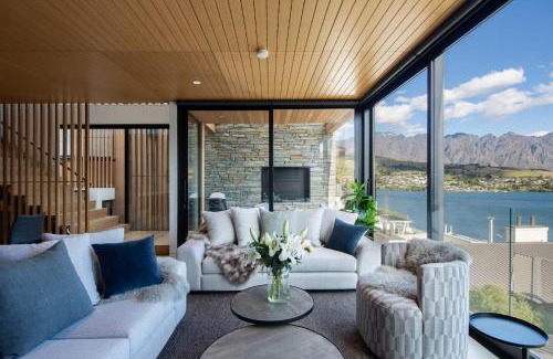 Queenstown Villa | Lakehouse 4- Free Parking- Walk To Town- Air Con