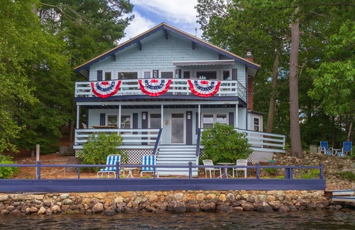 Barrington House | Lakehouse Retreat-a Hidden Gem on Swains Lake in Barrington NH