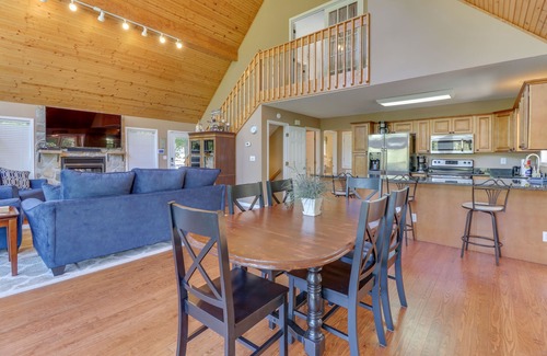 Caryville House | Lakehouse with covered dock, slide, and outdoor kitchen! Close to I-75, trails.