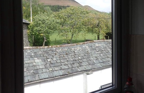 Lorton House | Lakeland cottage with fell views